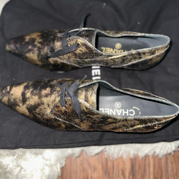 Chanel pointe toe loafers 38 1/2 brand new authentic interlocking CC Logo - Picture 7 of 8